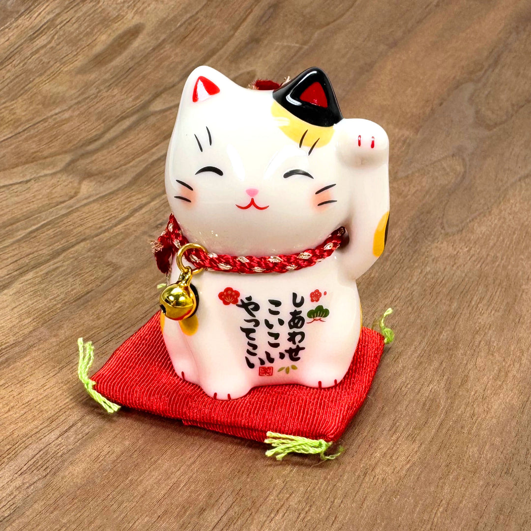 Japanische Winkekatze, Maneki Neko, Glückbringer aus Japan