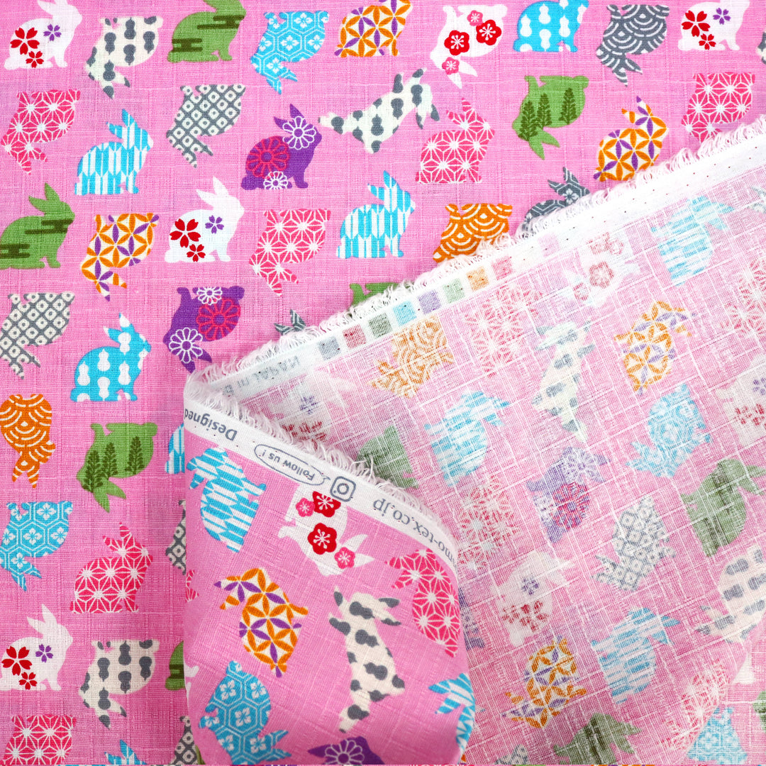 Hasen mit traditionellen Mustern - Pink