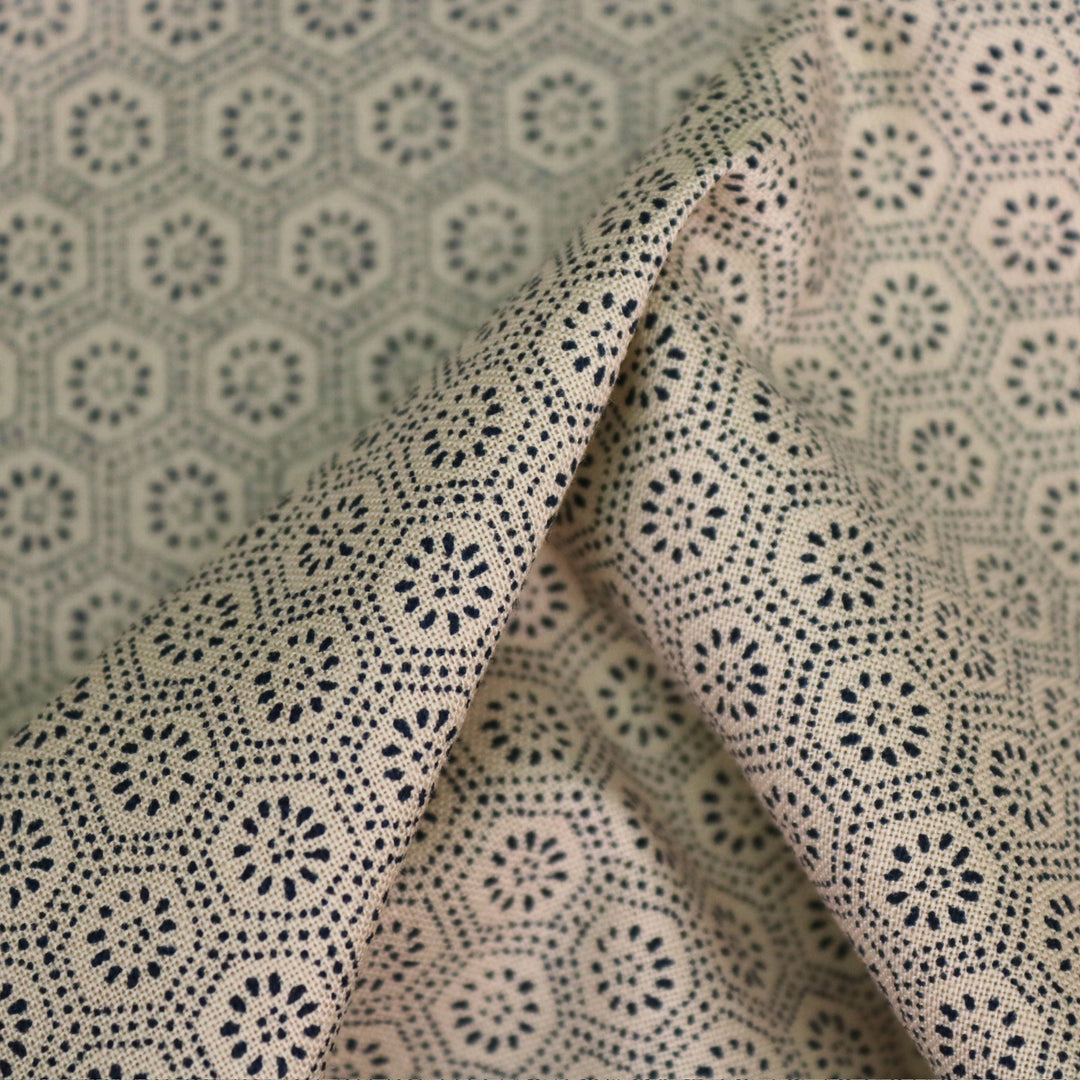 Kleine Blumen & Rauten - Beige