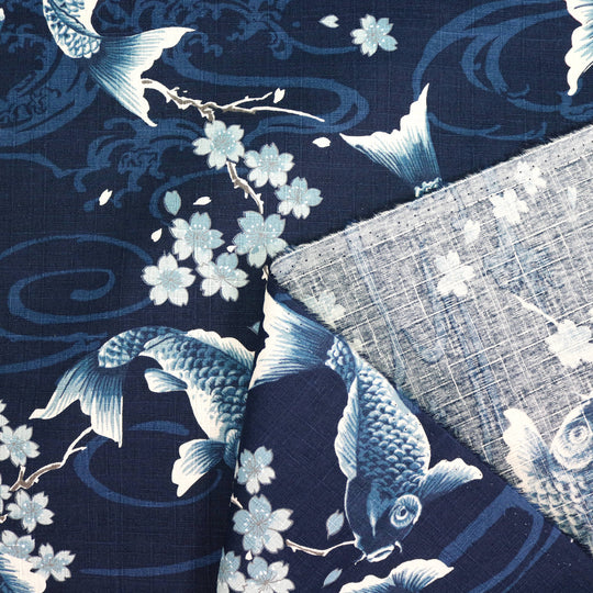 Koi Karpfen und Kirschblüten - Dunkelblau
