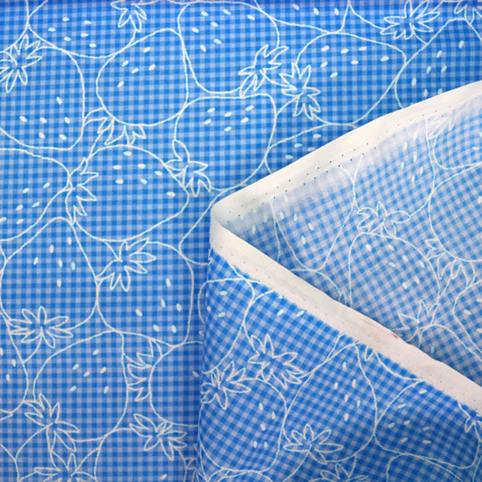 Erdbeeren auf Vichy Karo - Hellblau